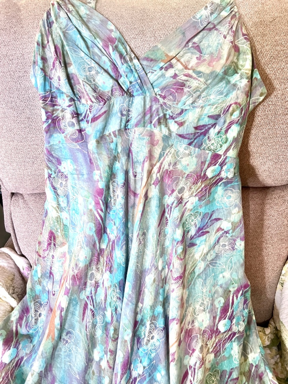 Jams World Like New Dress size Med.  Diaphanous Subtle colors
